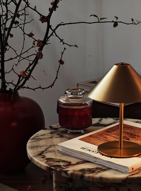 形上中古风充电氛围灯金属床头酒吧别墅餐桌高级感触摸小台灯装饰