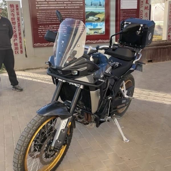 适用凯越800X护杠保险杠改装车身防摔杠配件