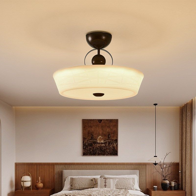 奶油中古法式卧室吸顶灯南洋风现代简约公主房书房护眼云朵灯具