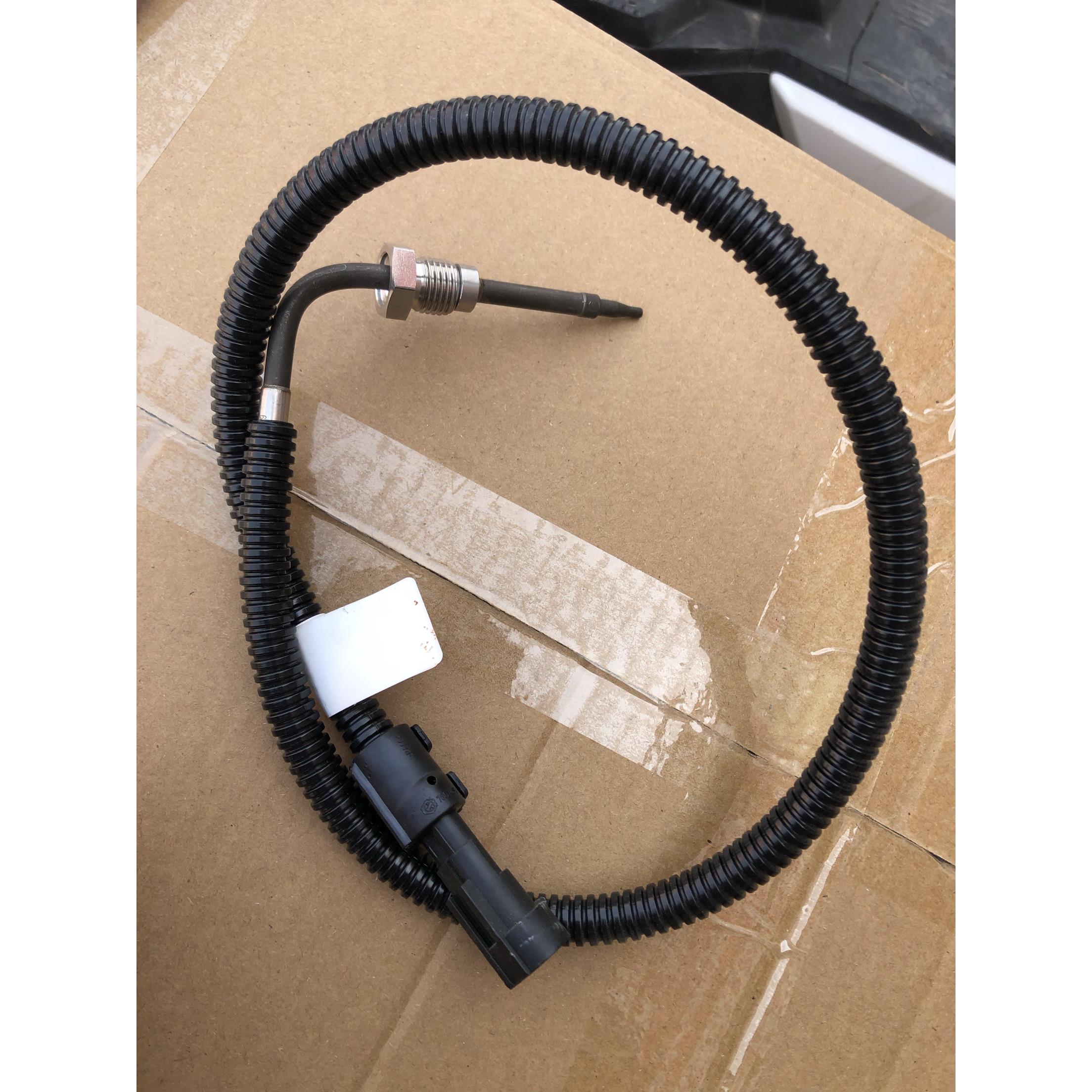 适配解放潍柴锡柴重汽排气温度感应塞尿素排温感测器612640130648