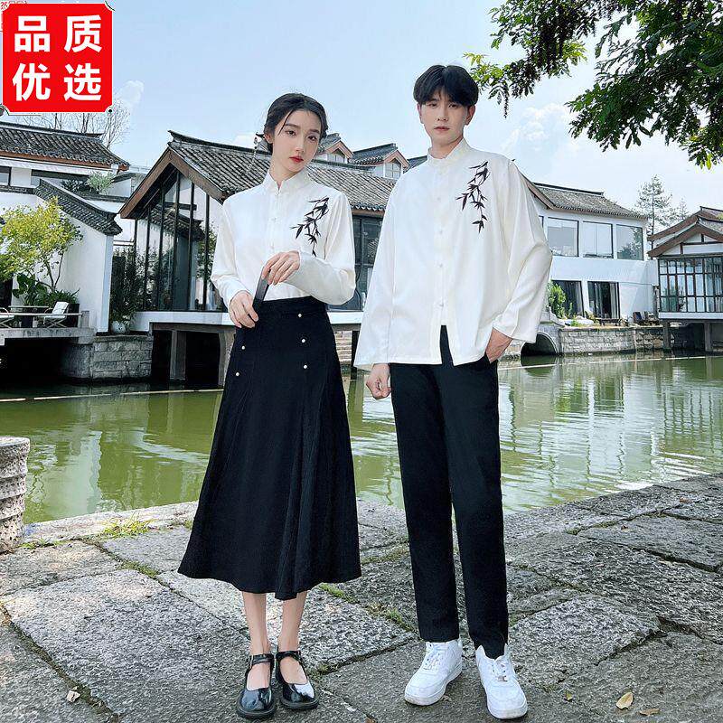 毕业照班服高中生汉服女