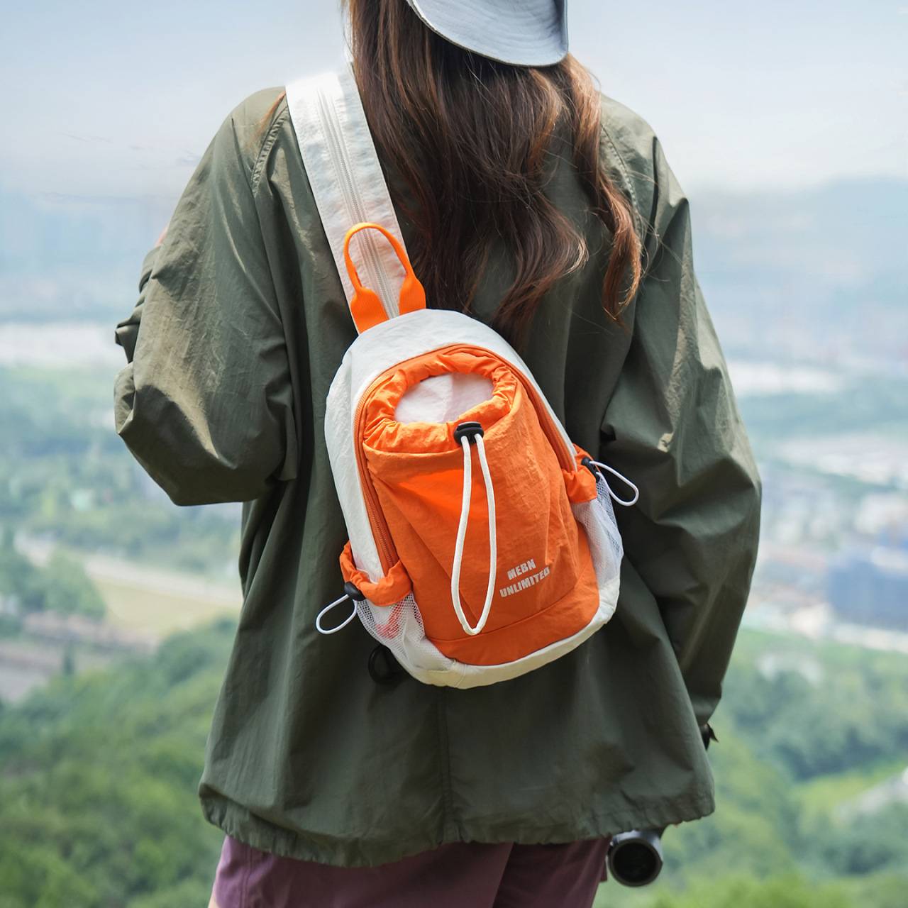户外休闲露营双肩包多功能抽绳