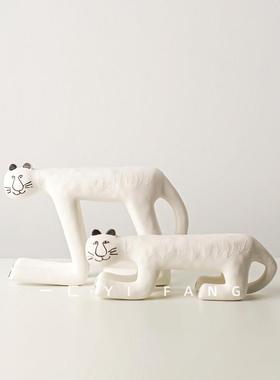 一匚 创意样板间抽象大脚虎陶瓷摆件 售楼部客厅民宿书房装饰品