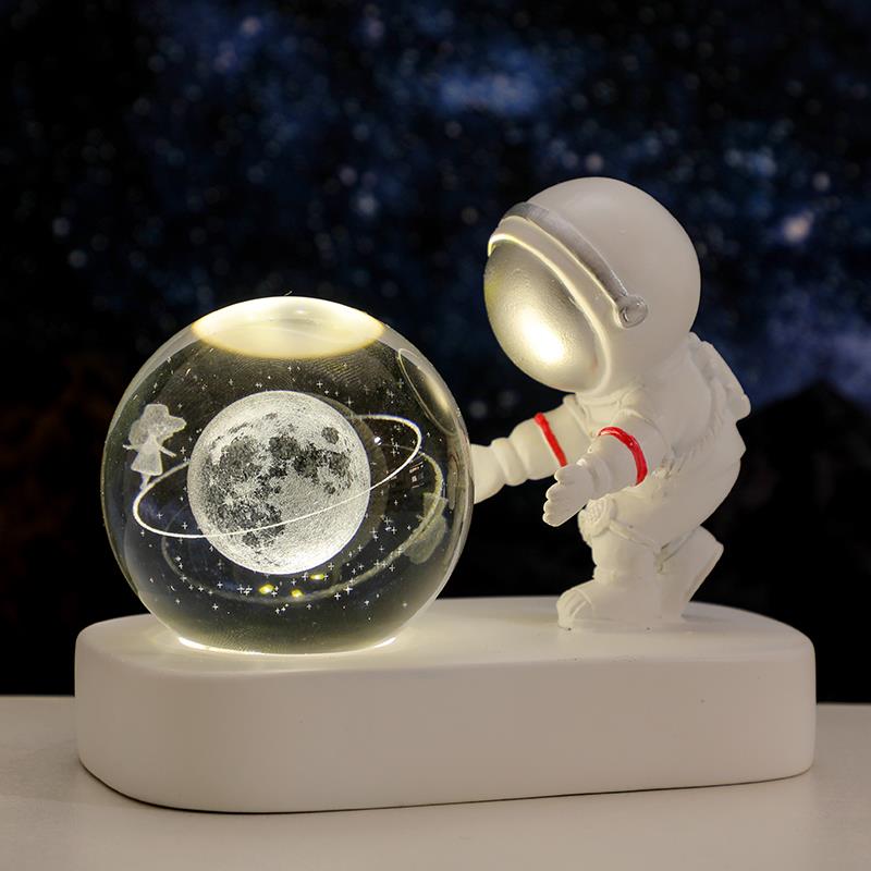 圣诞礼物宇航员发光水晶球小夜灯太空人摆件生日礼物男生男友同学