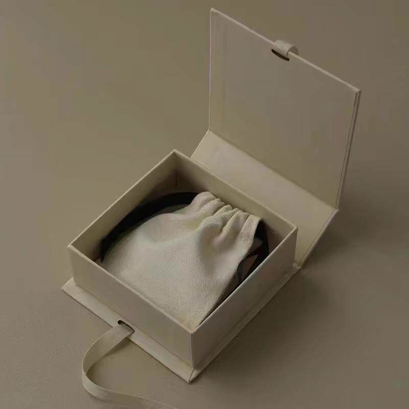 高级感小众生日礼品盒情人节礼物盒空盒子伴手礼盒饰品口红包装盒