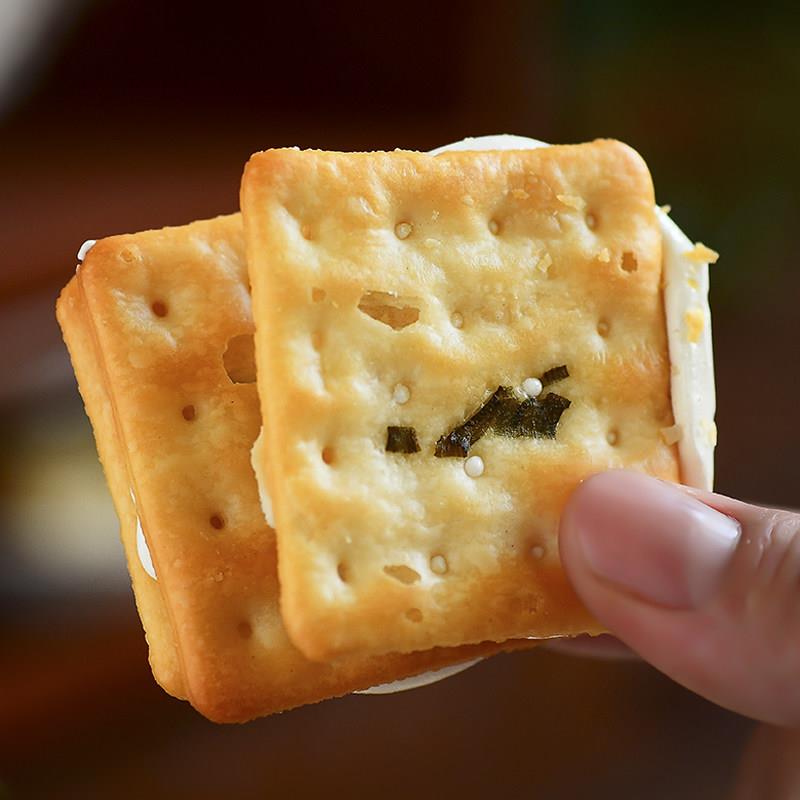 速发现货九月食集 香葱牛轧糖夹心饼干 干古早味牛乳牛扎休闲 零