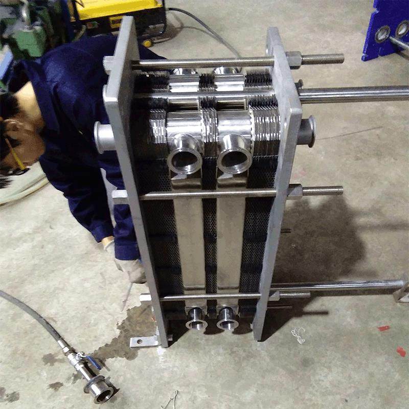 沃顿制造热交换器冷却降温巴氏降温多段式换热器牛奶降温换热器