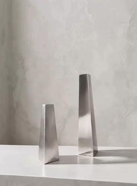 包豪斯中古风不锈钢花瓶客厅插花餐桌玄关侘寂摆件高级感极简花器