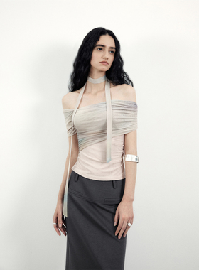 in modo diverso 原创小众设计感艺术晕染网纱一字肩T恤女上衣夏