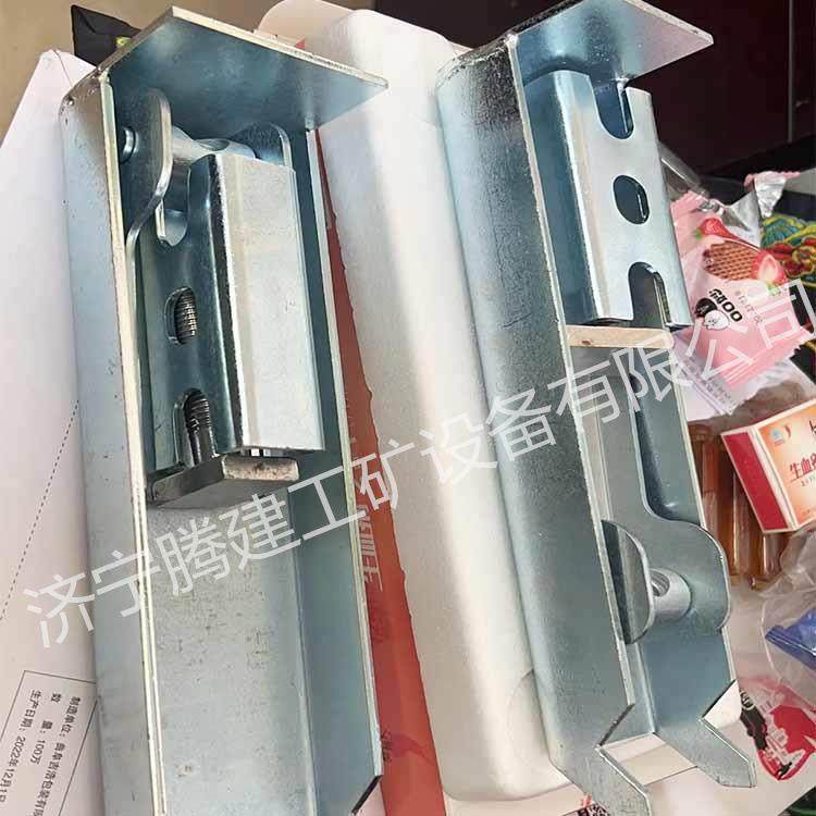 防溢裙板固定角铁夹持器镀锌304不锈钢材质防溢裙板卡扣夹持器,机械设备,矿山专用设备,淘宝优惠券,粉丝福利购,淘宝优惠卷