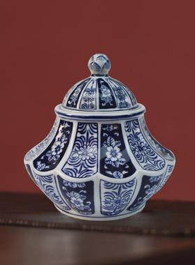中国风青花瓷手绘陶瓷罐摆件陶瓷花瓶软装客厅餐桌装饰茶叶罐摆设