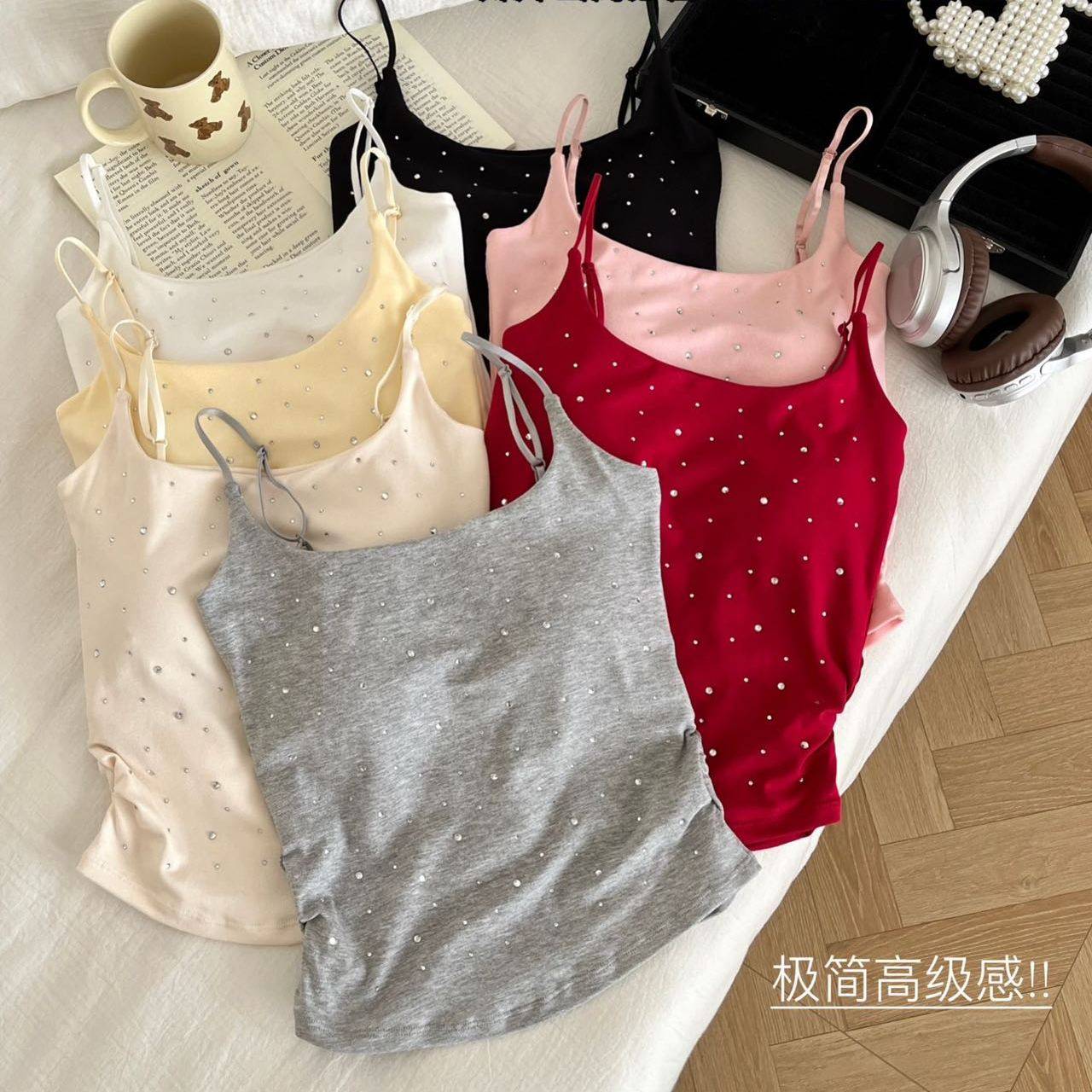 辣妹烫钻褶皱收腰小吊带背心女带胸垫显瘦内搭外穿美背短款上衣夏,女装/女士精品,背心吊带,淘宝优惠券,粉丝福利购,淘宝优惠卷