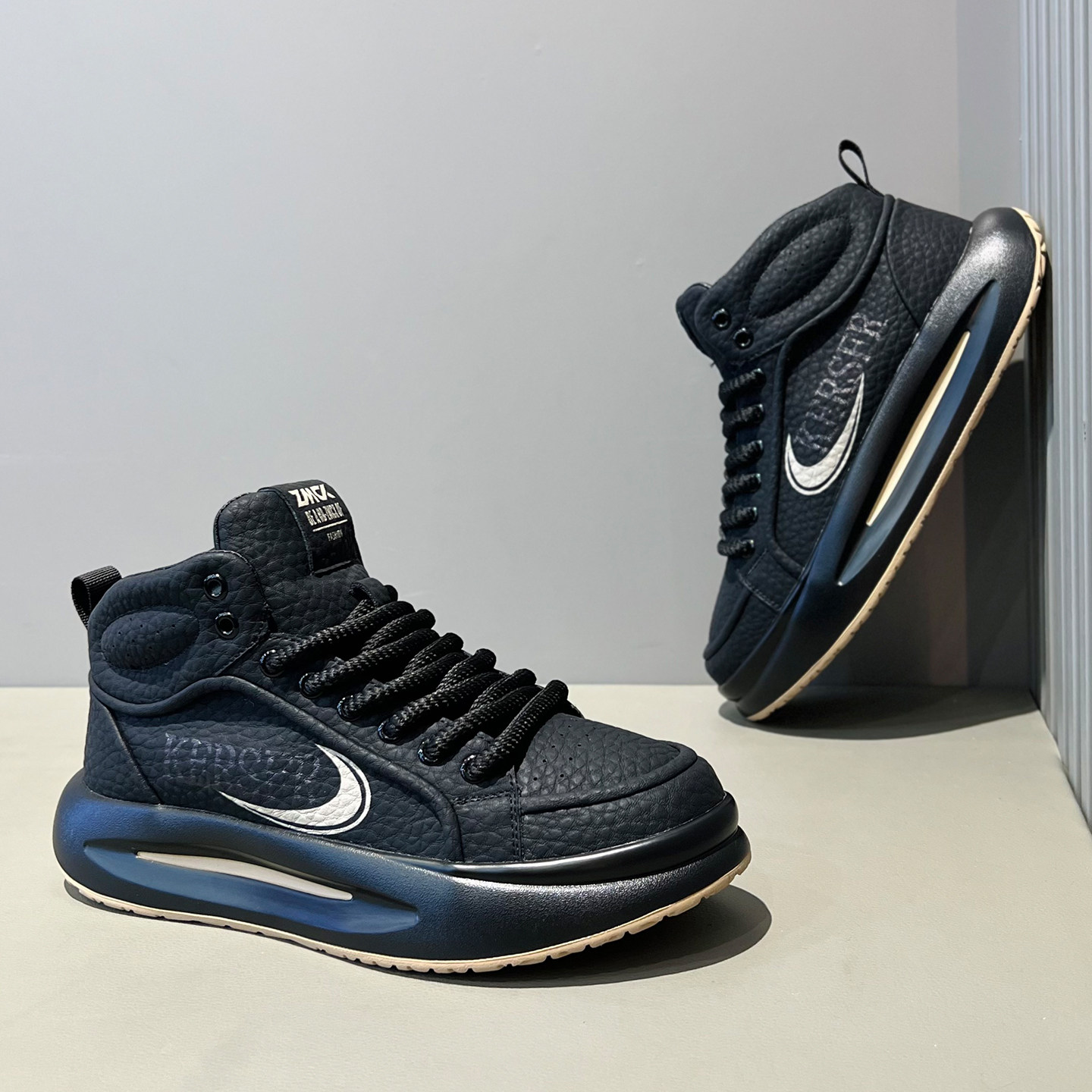 时尚潮牌男鞋秋冬新款皮面厚底