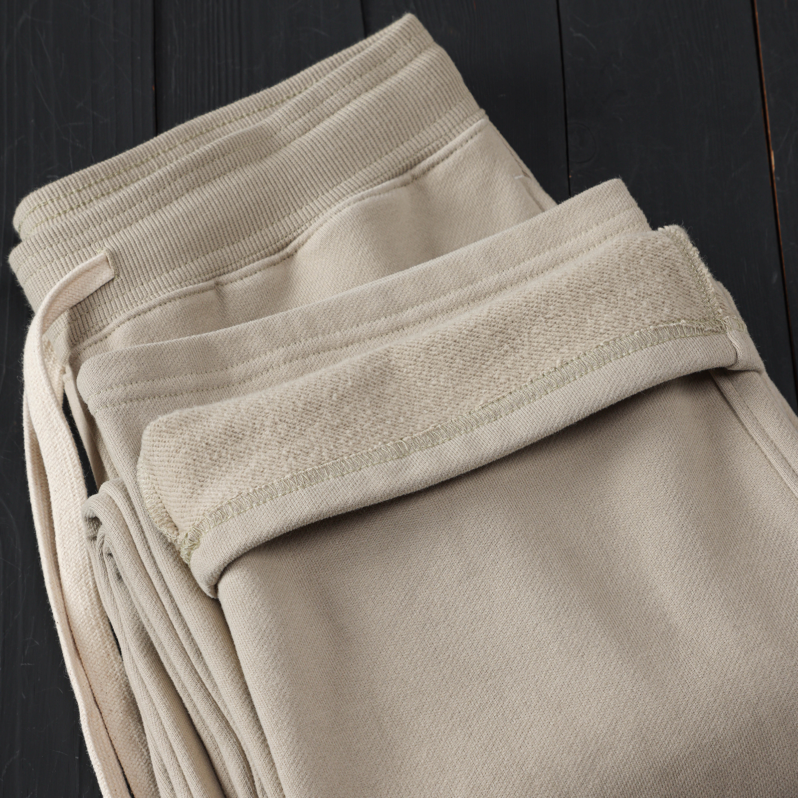 磨毛加厚一体绒松紧腰阔腿长裤