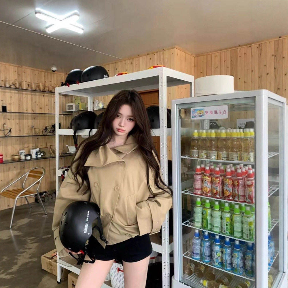 韩系现货英伦风短款风衣设计感立领双排扣韩版时尚流行小众上衣女
