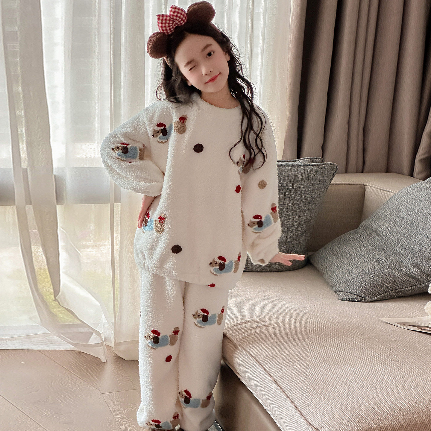 女童冬季双面绒刺绣睡衣套装