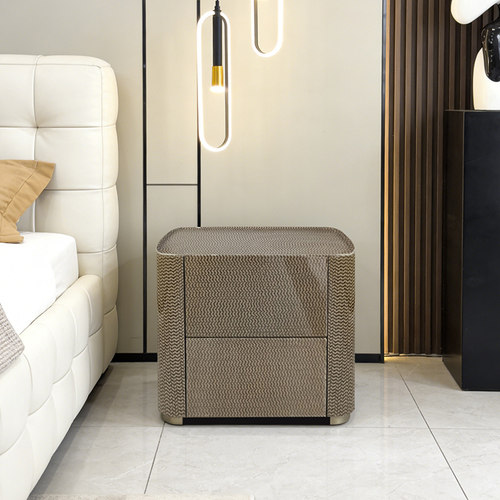 意式轻奢实木烤漆床头柜设计师款