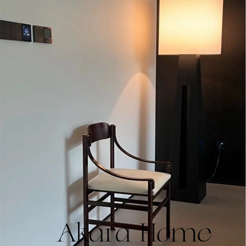 优选法式复古创意设计感家用实木餐椅侘寂中古风高靠背异性休闲单