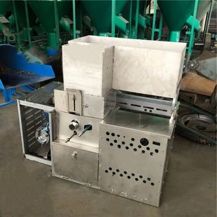 车载小型玉米膨化机 四缸汽油康乐果机 自熟鱼饲料膨化颗粒机