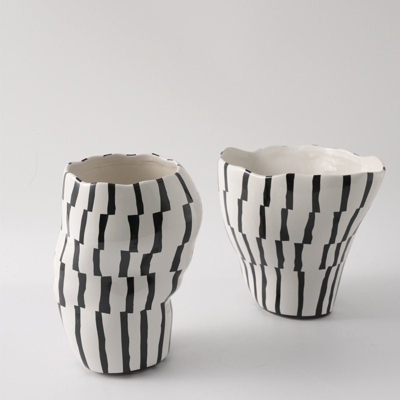 干花小众黑白艺术现代陶瓷花瓶花艺套装客厅条纹感样板间花器摆件,模玩/动漫/周边/娃圈三坑/桌游,文化/体育周边,淘宝优惠券,粉丝福利购,淘宝优惠卷
