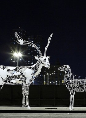 不锈钢镂空梅花鹿摆件户外t景观铁艺金属动物雕塑园林草坪美陈装