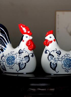 中式风陶瓷青花鸡走心的小礼物创意动物装饰工艺品客厅电视柜摆件