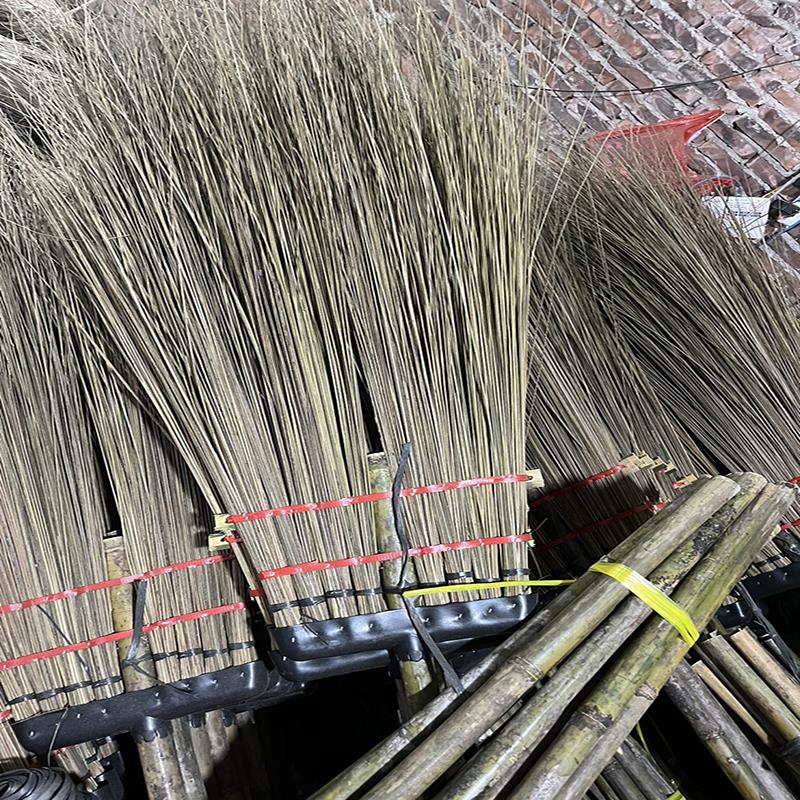 印尼葵环卫真葵马路扫水葵大马路扫扫把大街扫泥路学校工厂街道扫