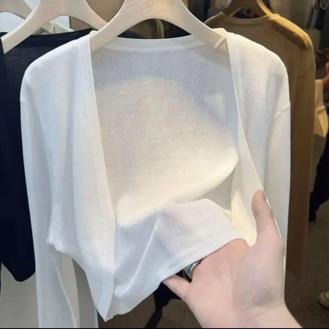 白色短款冰丝针织防晒开衫女薄款夏季吊带裙外搭薄纱外套空调罩衫