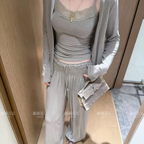 秋上新松弛感小衫+背心+抽绳休闲裤三件套套装