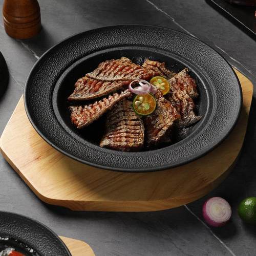 创意铁板烧盘带盖子不沾锅饭厅特色菜加厚铸铁烤盘电磁炉迷你锅商