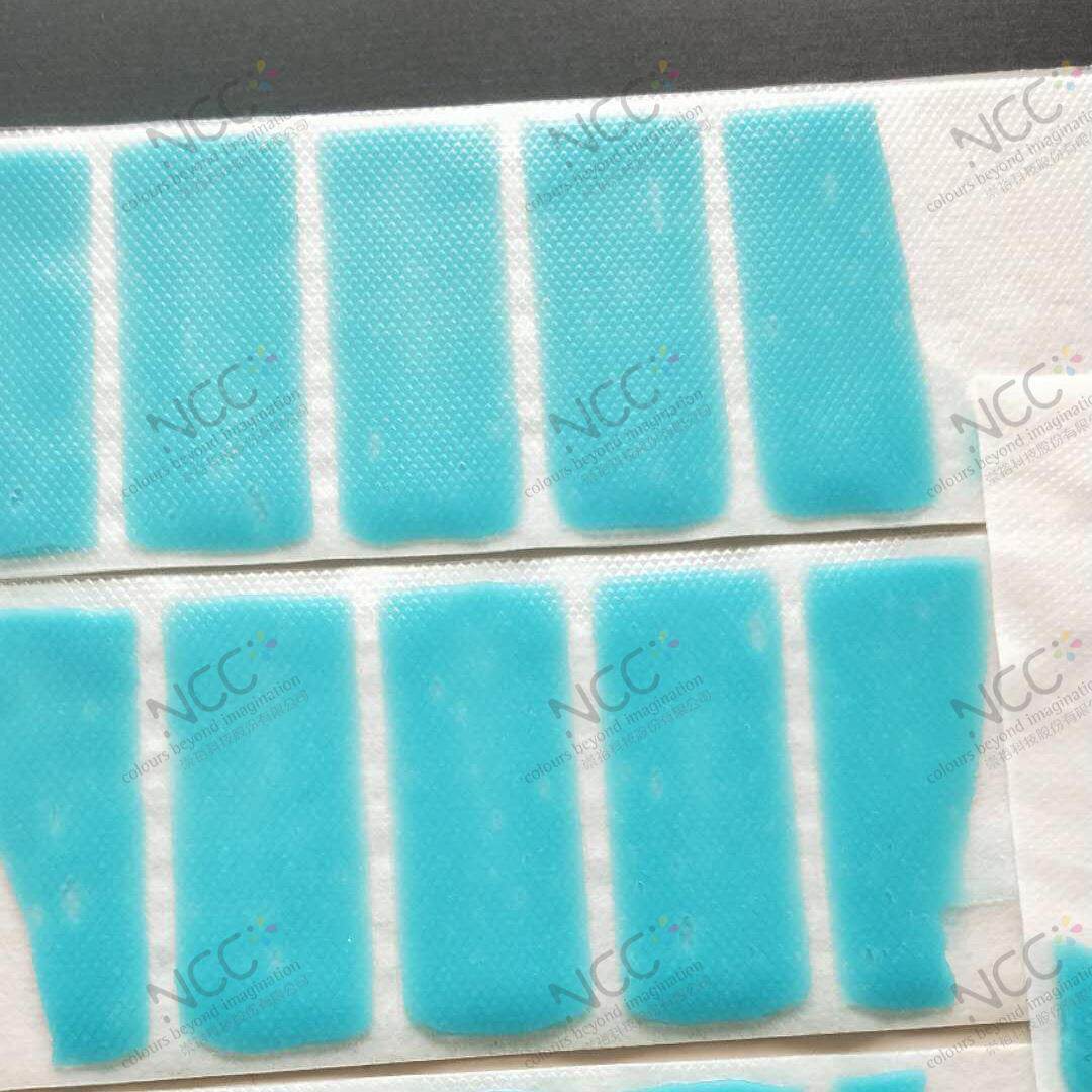 崇誉厂家供应 38度温变退热贴变色粉材料温变洗澡鸭用感温变粉色