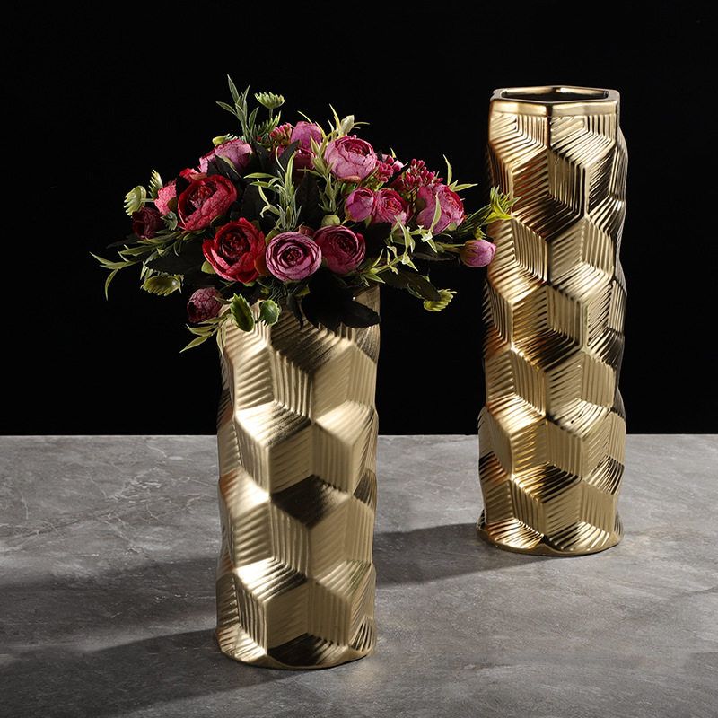 创意电镀金色陶瓷花瓶北欧轻奢现代家居客厅摆件花器样板间饰品,模玩/动漫/周边/娃圈三坑/桌游,文化/体育周边,淘宝优惠券,粉丝福利购,淘宝优惠卷