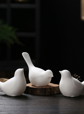 优选创意简约现代饰品家居客厅软装摆件仿真动物陶瓷小鸟喜鹊桌面