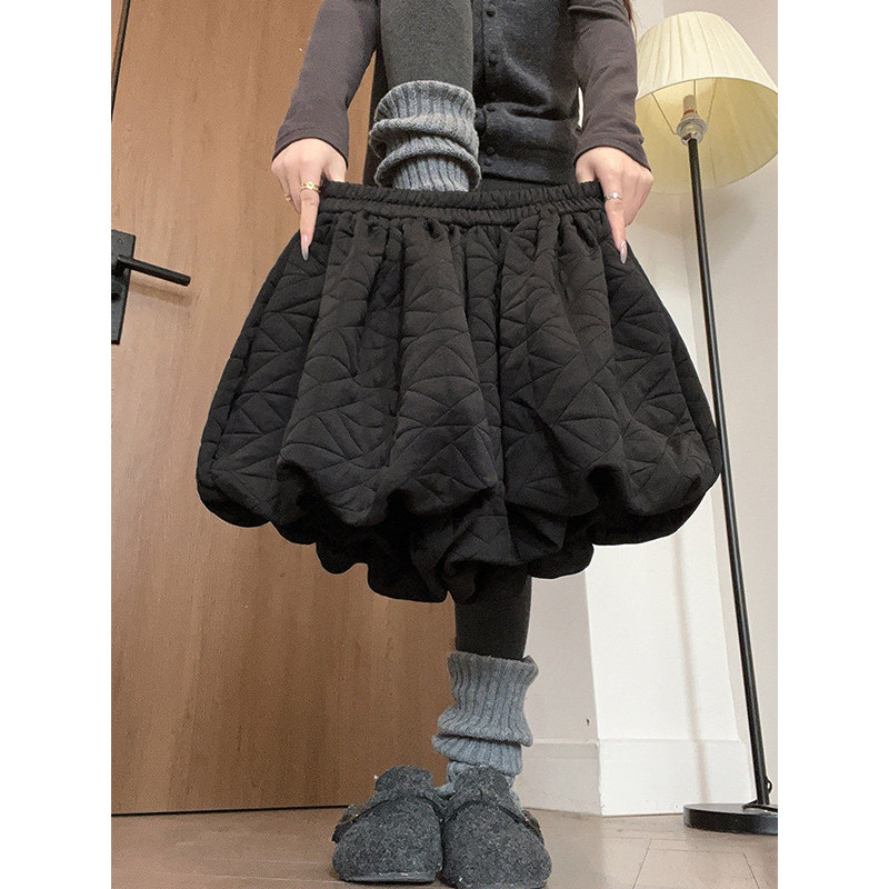 灰色菱格花苞短裤女秋冬2026新款高腰显瘦小个子保暖半身裙灯笼裤,女装/女士精品,半身裙,淘宝优惠券,粉丝福利购,淘宝优惠卷