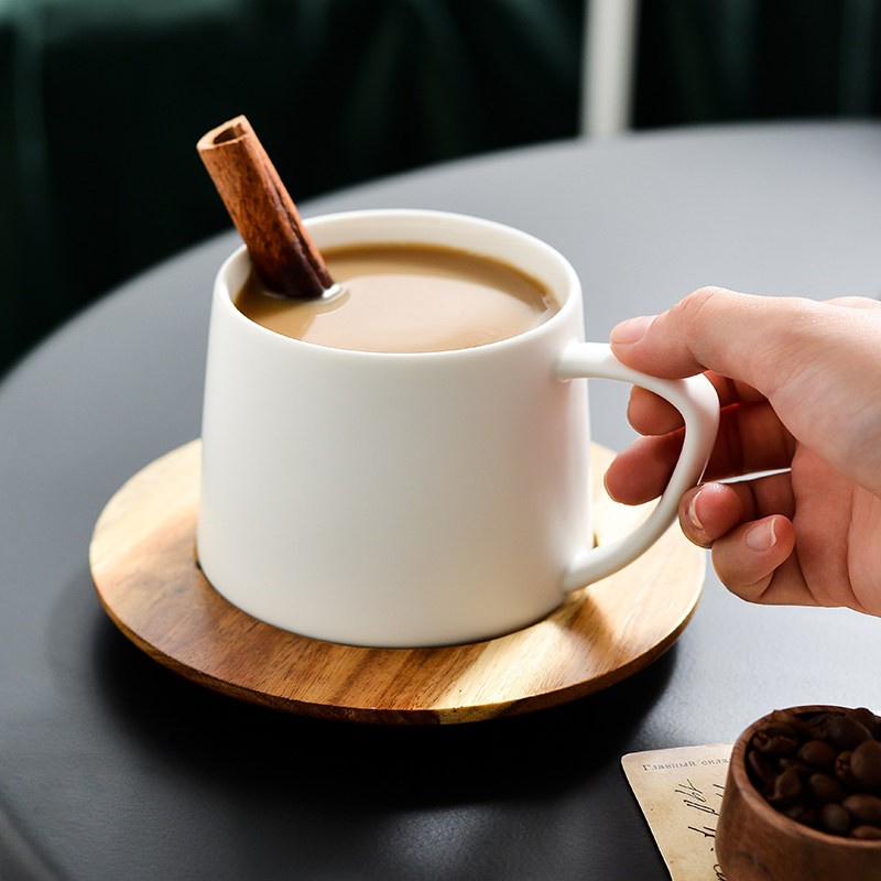 马克杯欧式小奢华高档下午茶具带盖杯子陶瓷咖啡杯配相思木垫套装