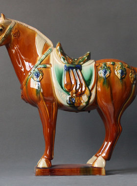 唐三彩陶瓷马摆件捷足先登大马工艺礼品客厅装饰品风水旺财摆件