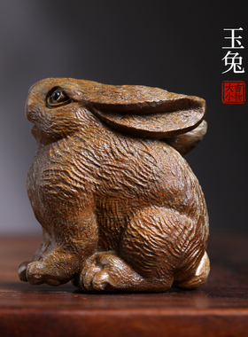优选天然绿檀实木雕刻玉生肖兔家居装饰工艺品手把件文玩小摆件