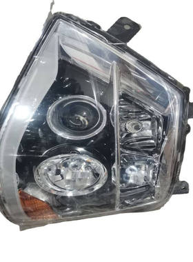 厂家批发重汽豪瀚原车灯  重汽HOHAN豪瀚N7J原厂大灯WG9525720026