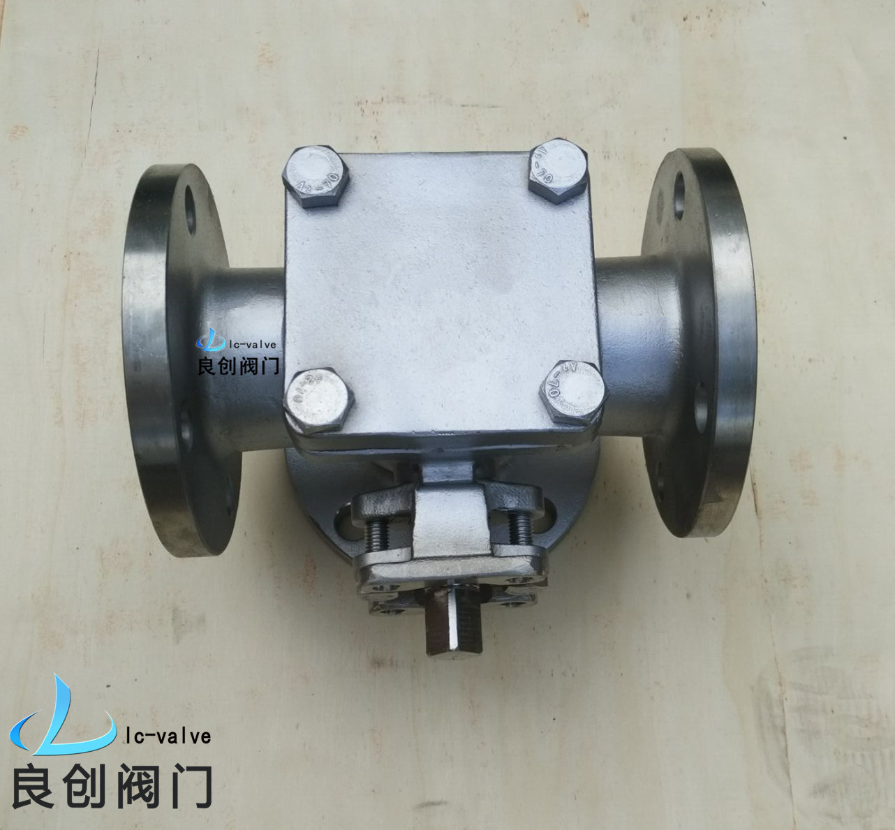 供应一体式固定三通球阀 Q48F-16P不锈钢三通球阀