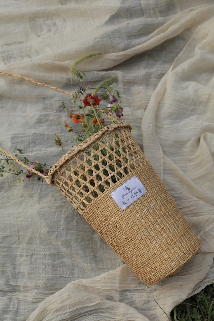 xyt赴一场野餐手工编织草编法式乡村风圆桶花篮拍摄道具度假包