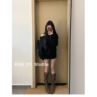 独特漂亮冬装 露肩毛衣包臀短裙半身裙女 一整套黑色斜肩套头针织衫