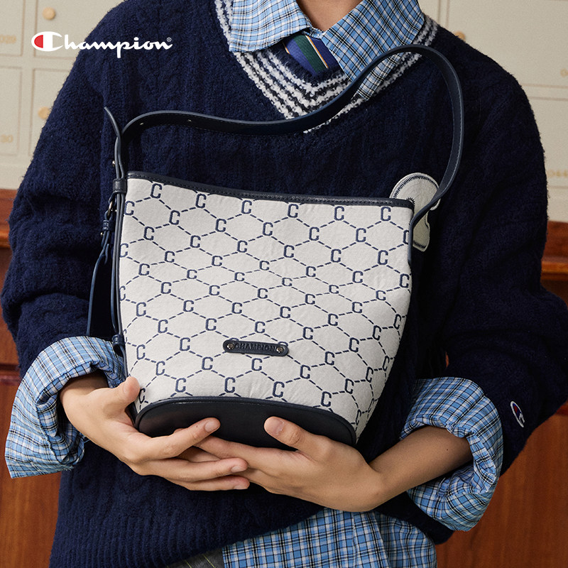 Champion冠军水桶包包单肩斜挎包2026春夏新款女通勤大容量复古包,箱包皮具/热销女包/男包,通用款女包,淘宝优惠券,粉丝福利购,淘宝优惠卷