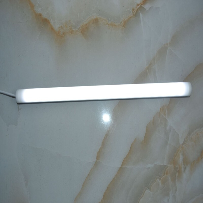 2018款USB便携式线条灯学生寝室宿舍橱柜灯学生护眼LED酷毙了夜灯