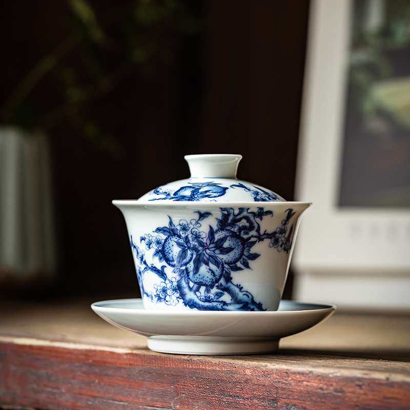 仿古寿桃三才盖碗茶杯陶瓷高档手工敬茶泡茶碗青花瓷盖碗单个大号