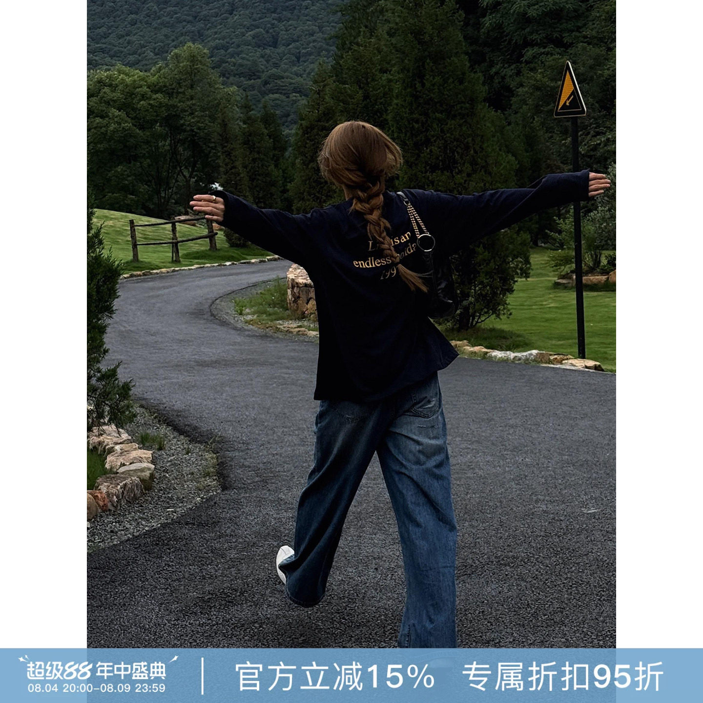 RHER STUDIO“街角旧梦”破洞牛仔裤夏季时尚女士水洗牛仔K6168