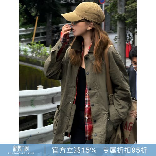 复古猎装女款工装翻领宽松夹克
