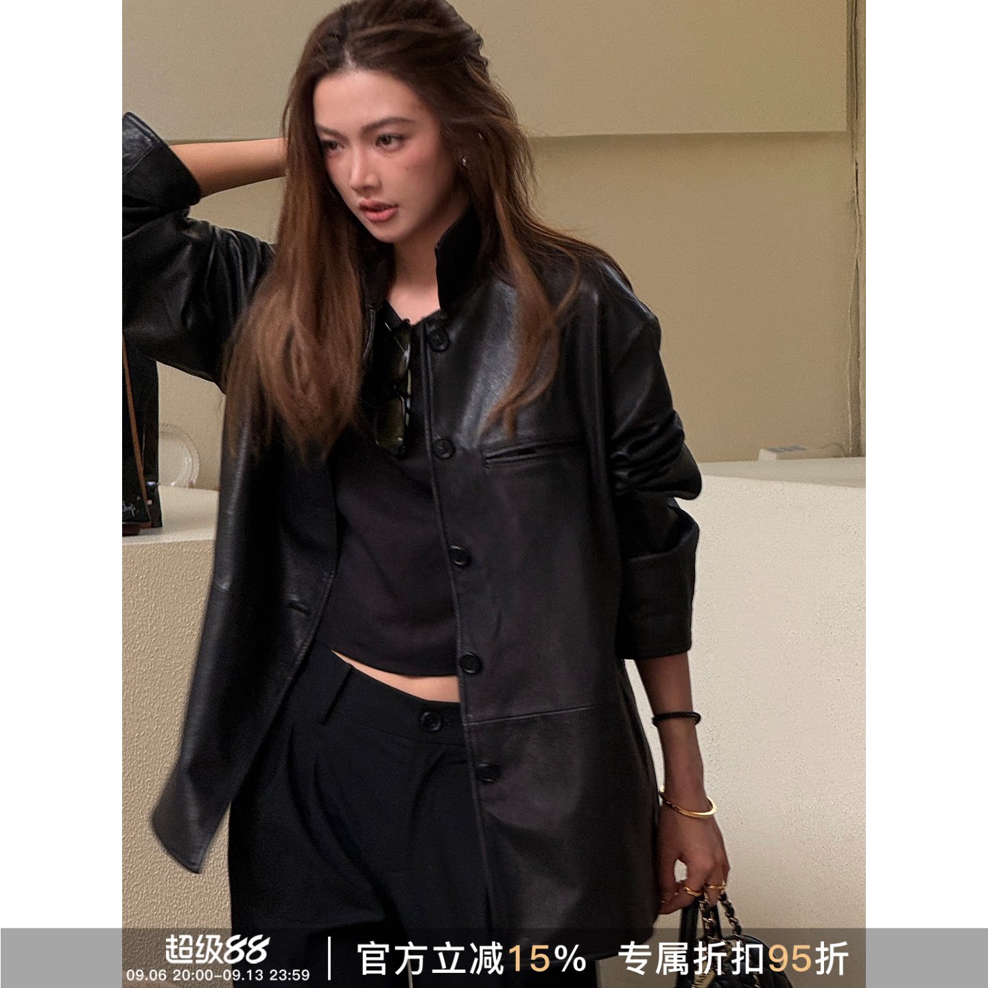 轻奢赫本风翻领百搭皮衣外套