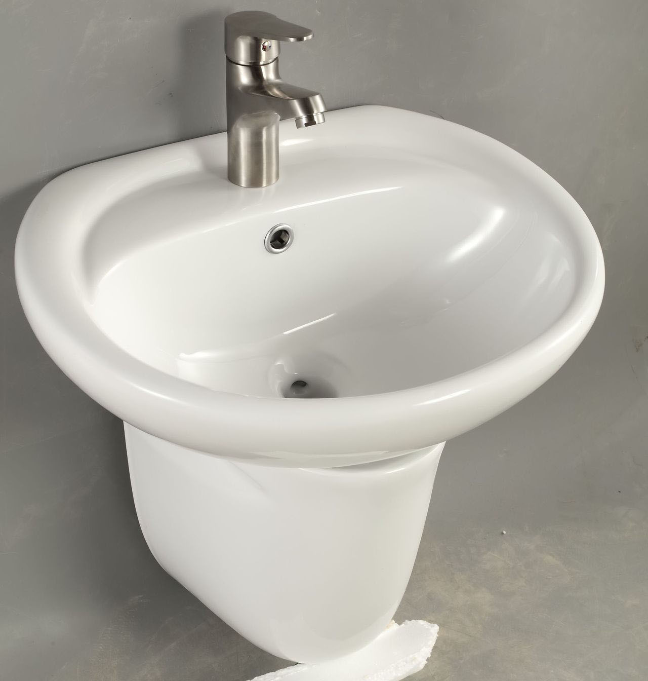 供应挂盆半柱挂盆陶瓷挂式洗手盆洗脸盆工程挂盆面盆D2048