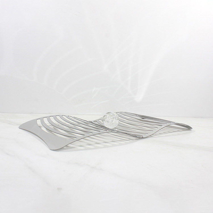 现代创意弯曲线条艺术桌面简约设计果盘果篮样板房橱窗软装摆件