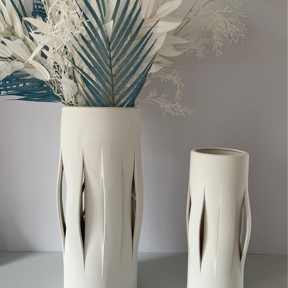 简约现代白色直筒北欧插花磨砂色釉上釉纸盒包装圆点花瓶鲜花,模玩/动漫/周边/娃圈三坑/桌游,文化/体育周边,淘宝优惠券,粉丝福利购,淘宝优惠卷